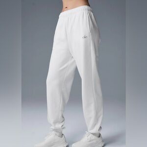 Alo Yoga Accolade Sweatpants Joggers in White Small Medium